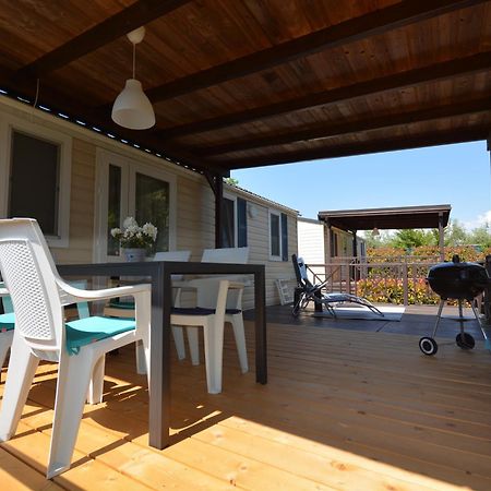 West Coast Mobilhome With Xxl Terrace In Naturist Resort Solaris Fkk Tar-Vabriga Екстериор снимка